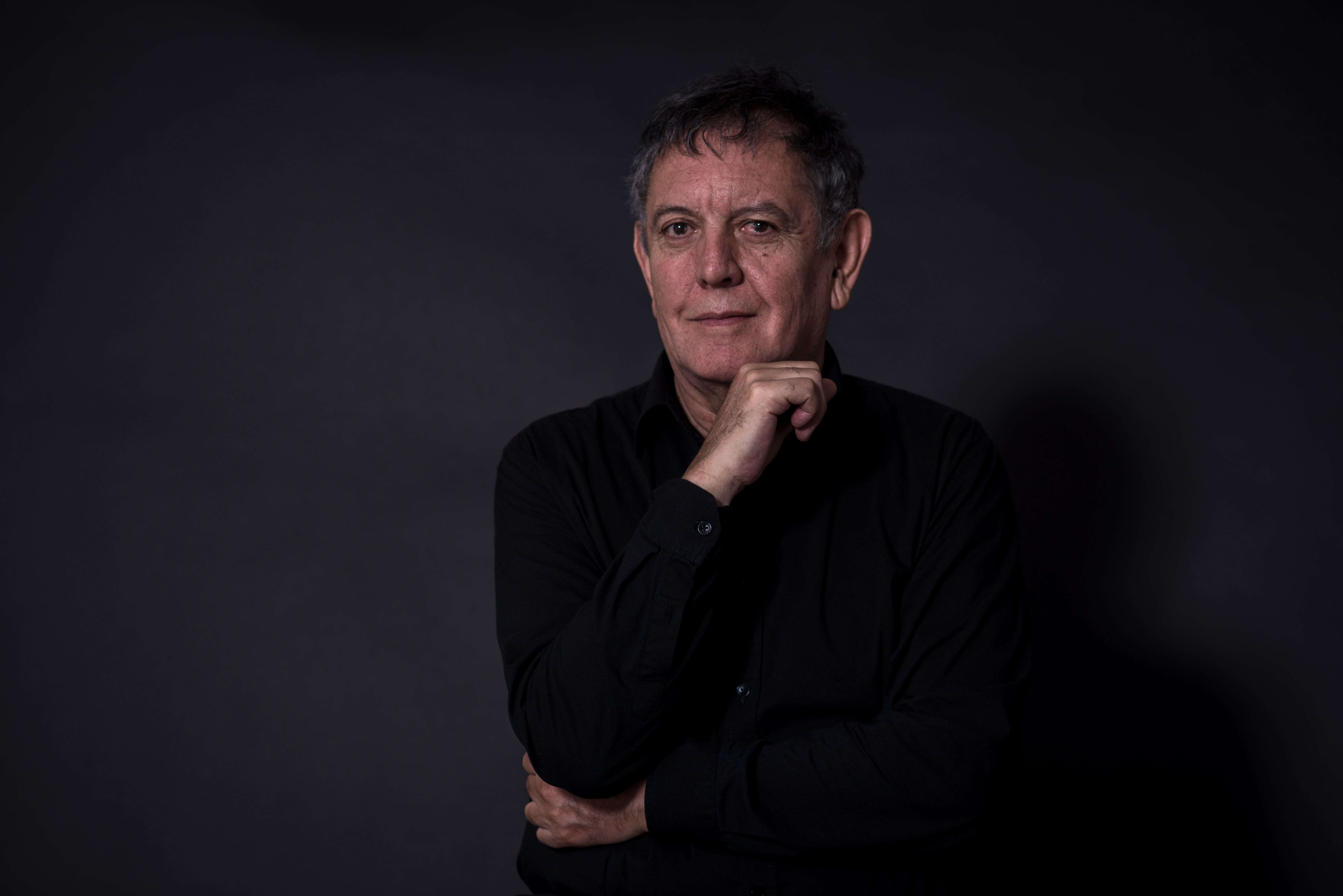 Carlos Cabezas: La vitalidad adictiva de la novedad